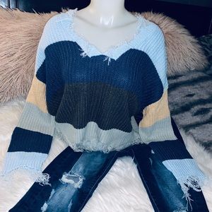 SOlD amazing batwing distressed sweater 😍🔥